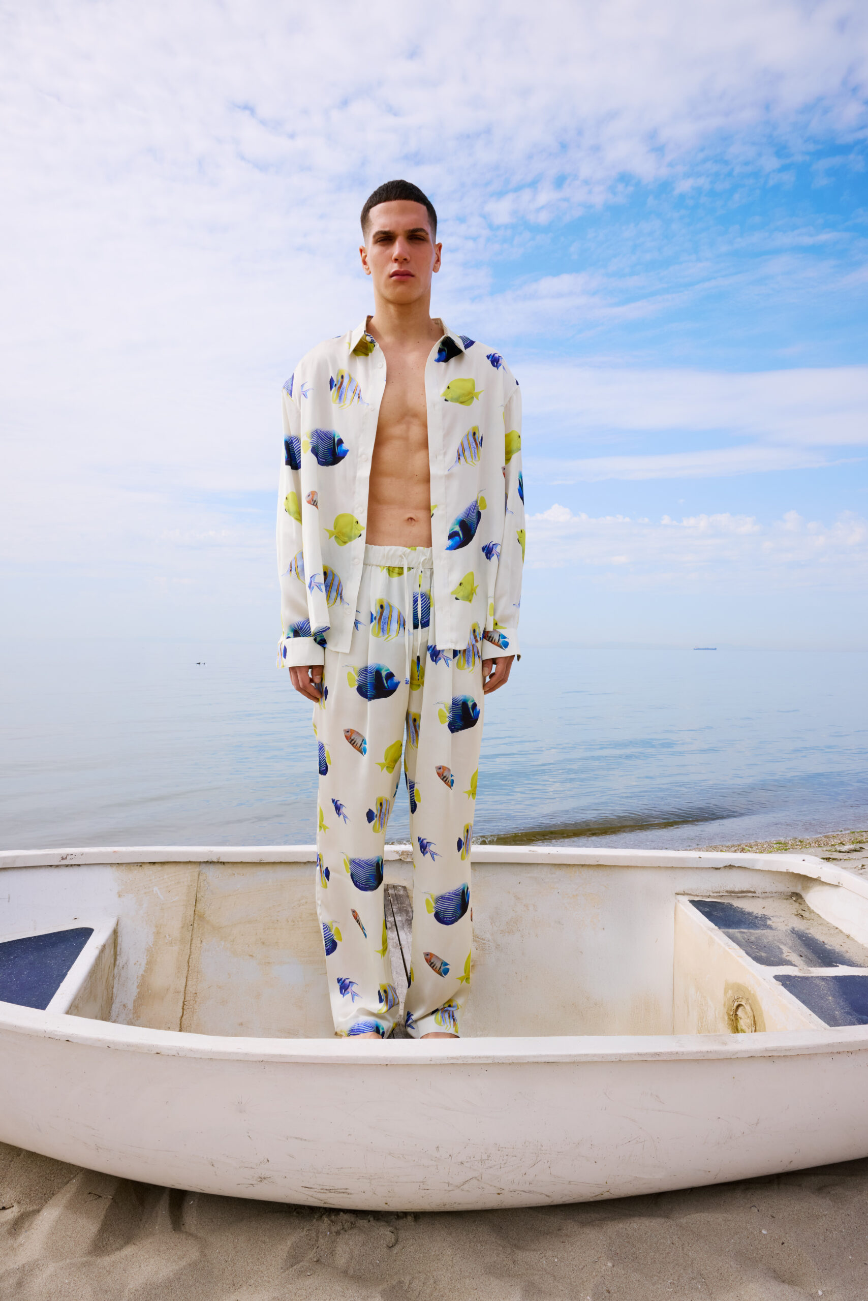 LES_BENJAMINS_RESORT'25_PHOTOGREPHED BY CAN SEVER PRODUCED BY POSTLINE COMPANY